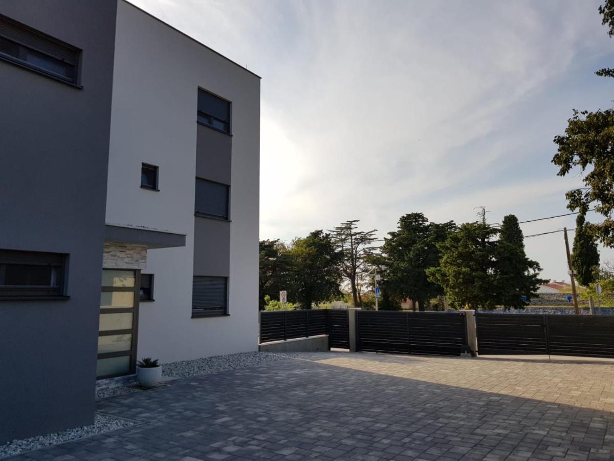 Vila Maslina - Apartman 3 Zadar Bagian luar foto
