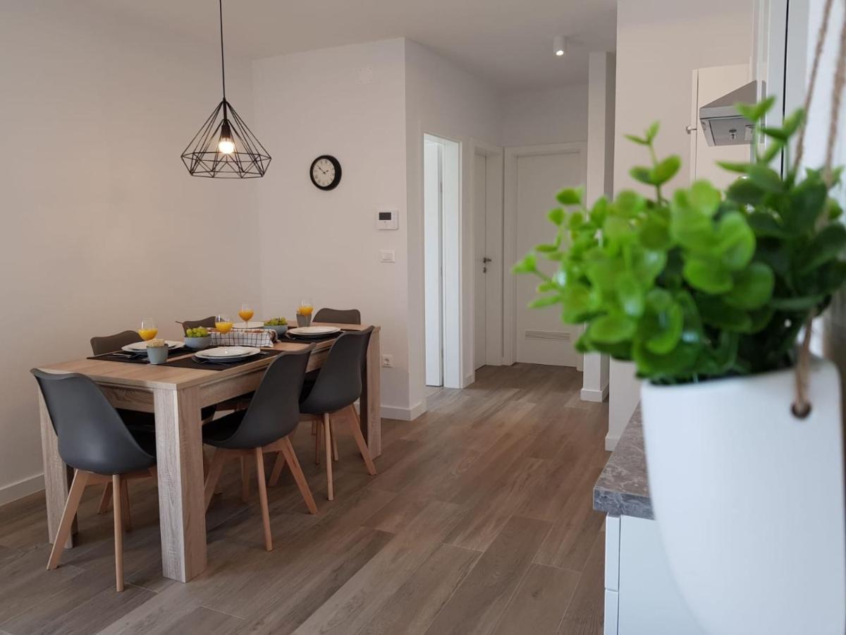 Vila Maslina - Apartman 3 Zadar Bagian luar foto